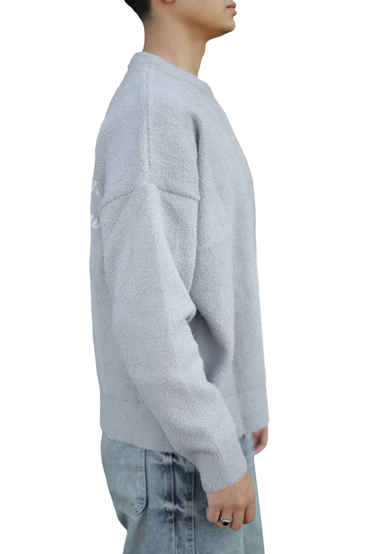 GRAY FUZZY SWEATER