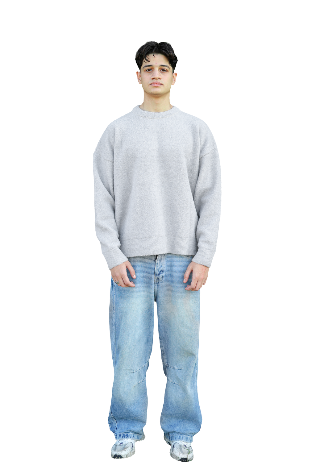 GRAY FUZZY SWEATER